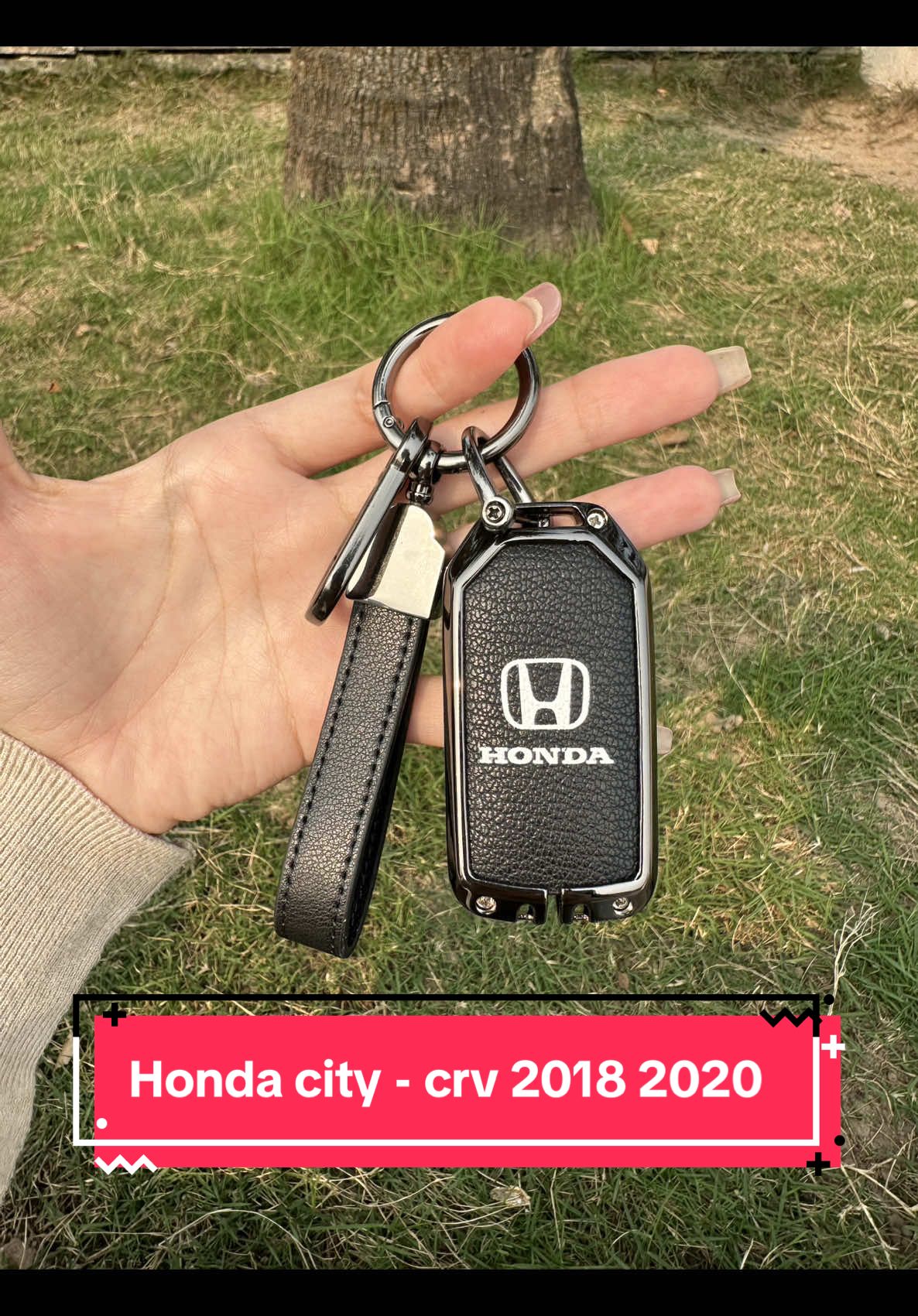 Ốp bảo vệ khoá xe #xuhuong #thinhhanh #phụkiệnoto #dochoixehoi #xedep #xehoi #yêuxe #mêxe #honda #crv #city 