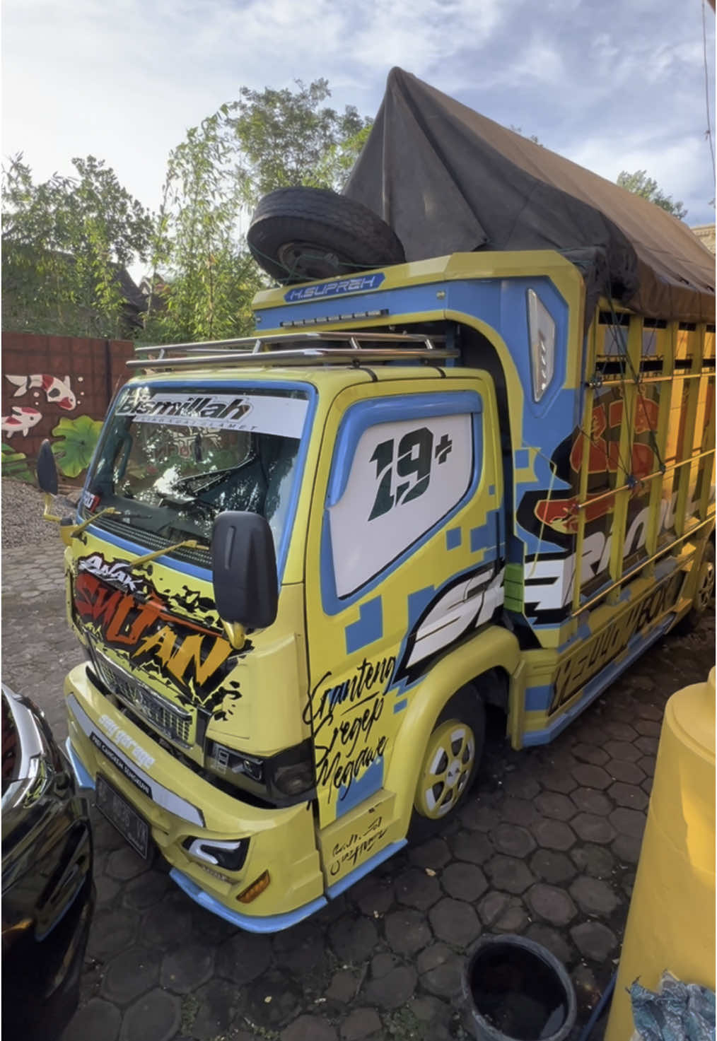 Huraaa🤪#canterkonten #fypp #berandatiktok #masukberanda #canter #tiktokviral #random #truklovers #masukberanda #fyppage #fypdong 