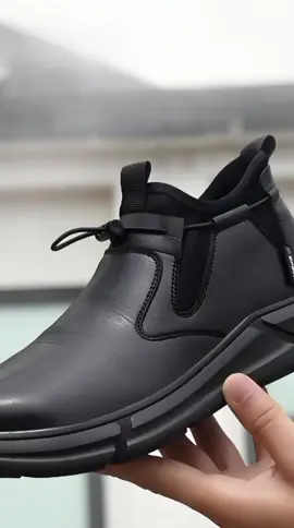 Sepatu safety shoes sporty waterproof #sepatu #sepatupria #travelhematramadan #wibgajian #cuantanpabatas #fyp 