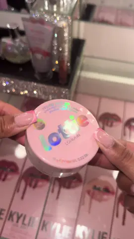 @LottieLondon ✨🩷 #pr #gifted #settingpowder #settingpowders #lottielondon #lottielondonsettingpowder #pinksettingpowder #asmr #makeup #beauty #review #umboxing #trend #trending #fyp #foryou #foryoupage 