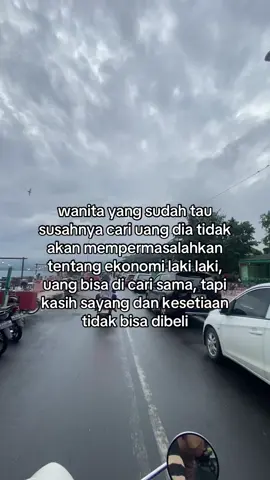 selagi masih cukup dengan satu perempuan maka soal ekonomi bukan masalah besar bagiku😇 #fypp #fyp #bugistiktok 