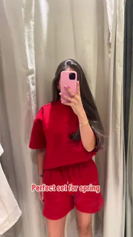 Red is IN ❤️ #redoutfit #styling #OOTD #fyp #zaranewin #zara #virtualstylist #outfitinspo 