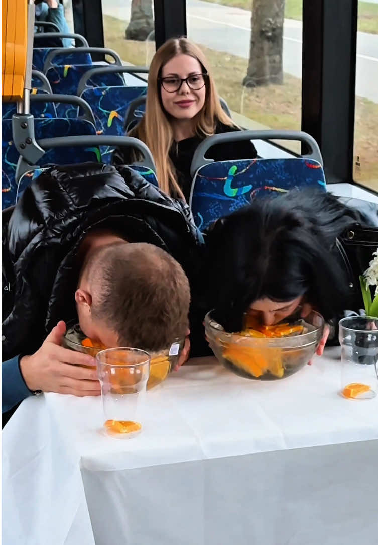 A new day, the routine is still the same😇🧊 #TravelingTable 
