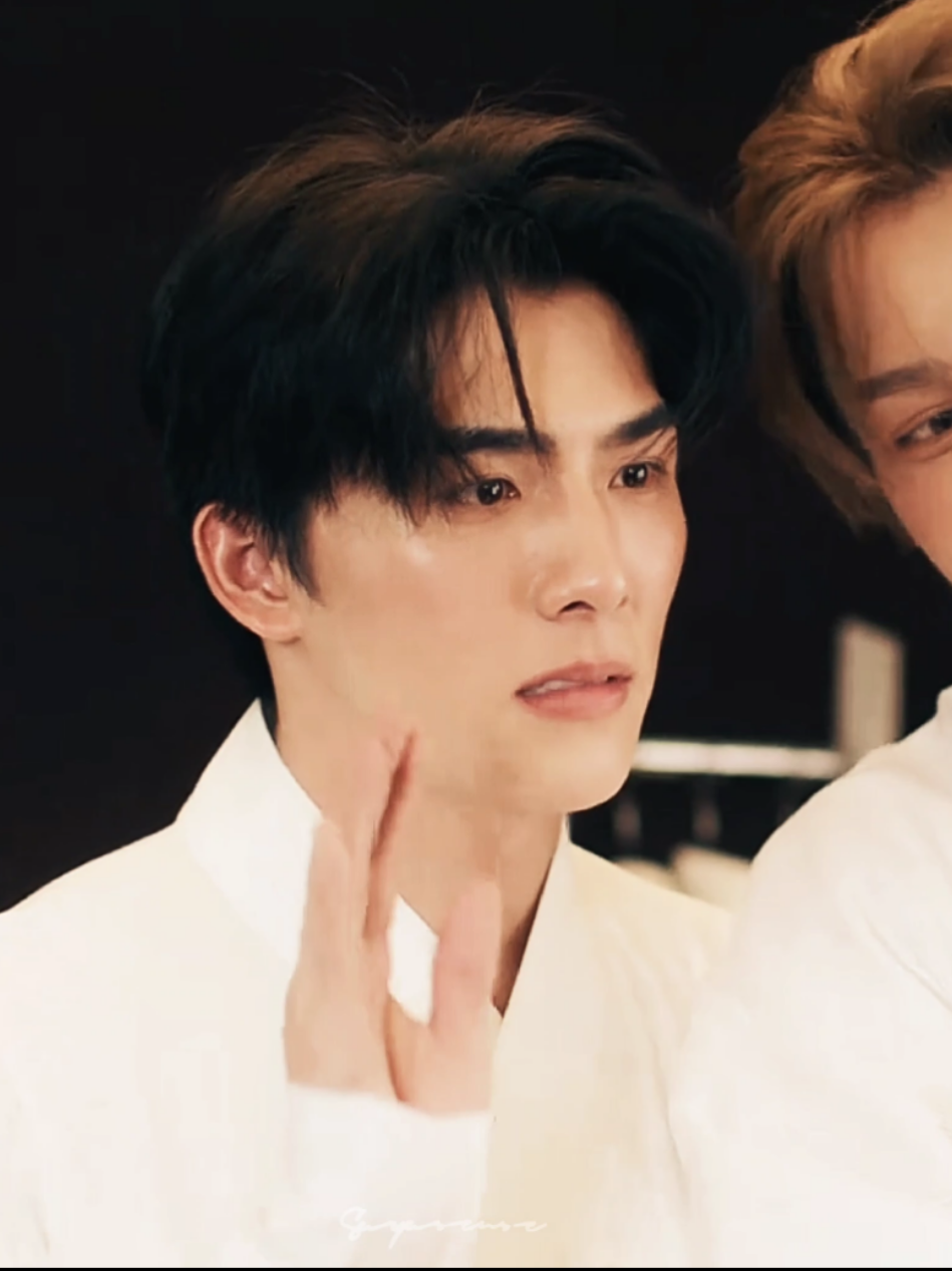 sometimes babygirl is a 34 year old man    #topformtheseries #topform  #boomraweewit #bxxm_rvw #bxxmrvw #edit #yzxcba #fyp #thaibl #thaiactor #bledit #viral 