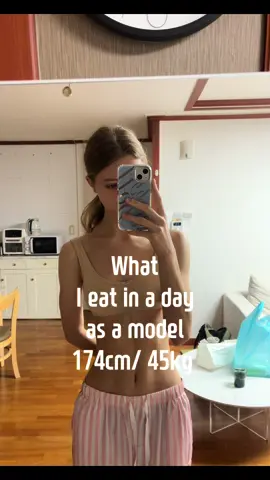 It was amazing day 😅😁  #whatieatinaday #slavicdolls #modeling #skinny #goviral #mukbangeatingshow #sweets #koreanfood 
