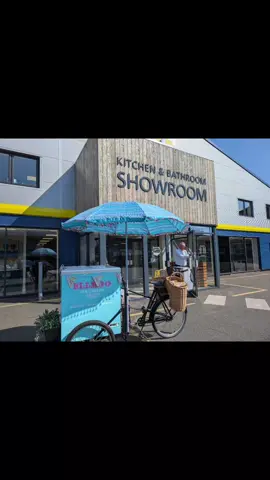 What an amazing 3 days we have had.... Corporate treats, end of term school treats and a hockey club Anniversary.  I never take my job for granted...although mostly seasonal I try to embrace each day and am always grateful for all our bookings. Do what you love always! #ellmooicecreams #SmallBusiness #gratefulheart #FoodLover #foodbusiness 