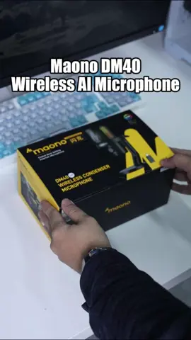 Maono DM40 wireless AI microphone  #maono #maonodm40 #setup #desksetup #pcsetup #GamingSetup #game #gamer #rgb #tech #rgb #aivoicechanger #fyp #tiktokmakemebuyit 