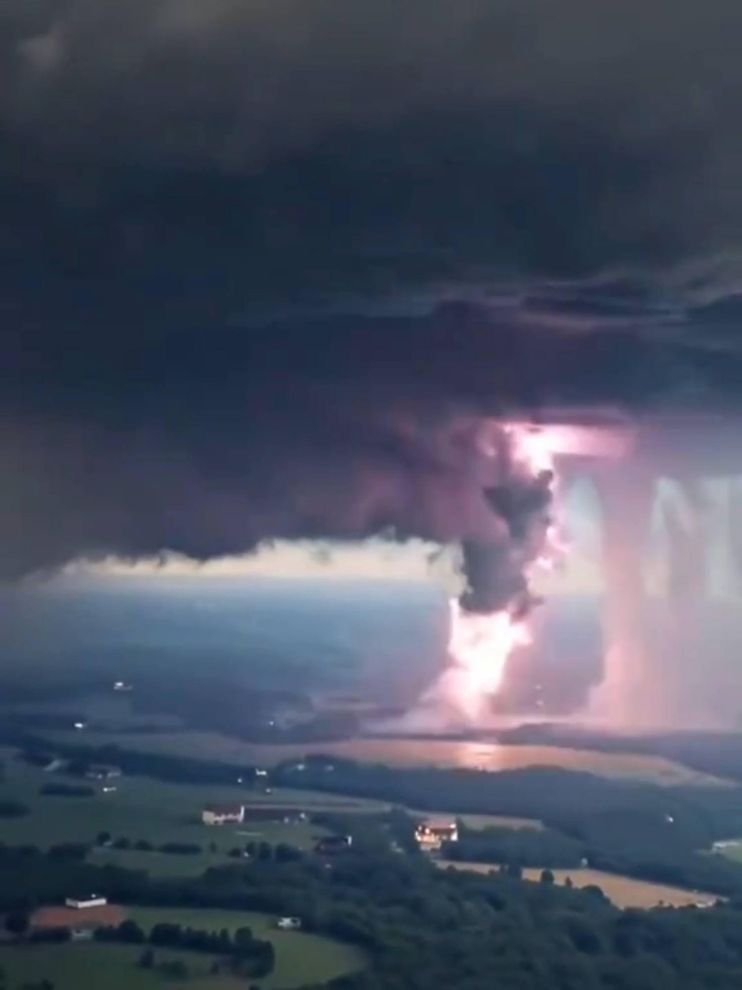 Nunca Subestimes Las Lluvias Torrenciales #LluviasTorrenciales #NaturalezaExtrema #Impactante #Curiosidades #Advertencia #ParaTi #Viral #Tendencias #FenómenosNaturales #TikTokViral