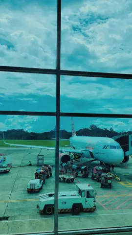 Mentahan Story Mu #foto #mentahan #pesawat #batikair #airport #foryou #traveling 