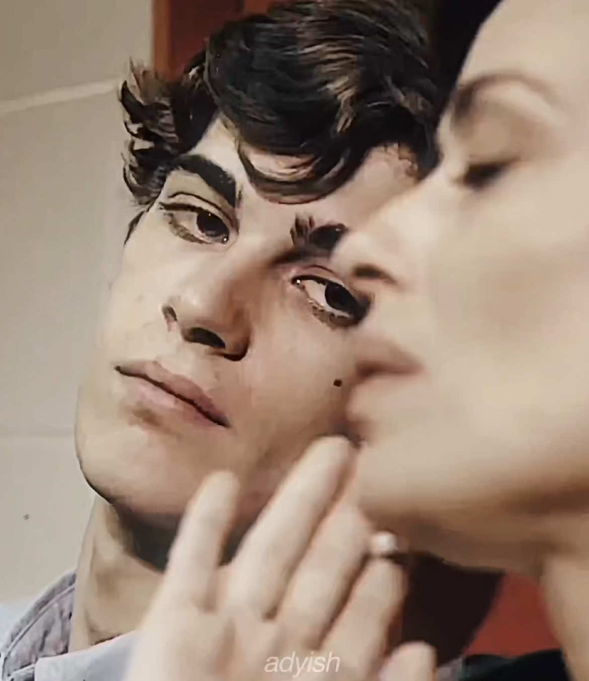 the intro is how i see every couple kissing in the hallway at 8am. #lorenzozurzolo #niccologovender #edit #foryou #blowthisup #omgedit #foryoupage #baby #babynetflix #netflix #italia   scp: @babysceness | ac & overlay : @hadley ❦ 