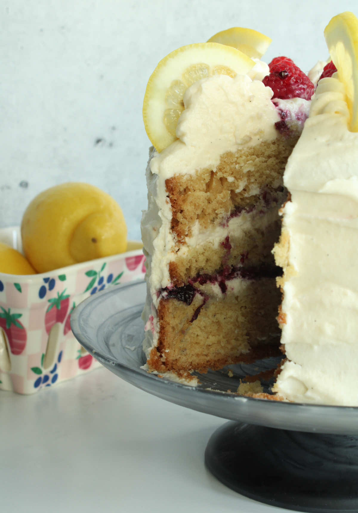 I love lemon cakes !! Delicious and fresh for this season. Ingredients - 225 g sugar - 4 eggs - 90 g sourdough starter - Vanilla extract - Zest of 3 lemons - Juice of 3 lemons or two large ones - 3/4 cup + 3 tablespoons butter (liquid) - Pinch of salt - 180 g yogurt (add this after proofing) - 1 tablespoon baking soda - 375 g sifted flour Icing - 9 oz Philadelphia - 1 lemon juice - 1 1/2 cups powdered sugar - 1 tablespoon vanilla extract - 113 g soft butter Filling 1 cup whipping cream 3 tablespoons powdered sugar 1 teaspoon vanilla Steps 1. Stir all ingredients until the whipping cream puffs. -  raspberry jam ( optional) Steps 1. Whisk the sugar with the lemon zest 2. Add the eggs, vanilla, lemon juice, and sourdough starter, continuing to whisk 3. Add the melted butter 4. In a separate bowl, whisk the flour, salt, and Baking soda 5. Add the dry ingredients to the wet ingredients. 6. Cover the mixture tightly and let it rise for 6 hours at room temperature. 7. Once the dough is ready, Add the yogurt to the batter and beat well.  8. preheat the oven to 350°F. 9. Divide the lemon cake mix between two small cake pans. 10. Bake for 35-40 minutes. 11. Once the cakes are well-baked (you can test them by poking them with a wooden stick; they should come out dry), remove them from the oven and let them cool. 12. Separately, beat all the frosting ingredients in a blender until you get a fairly thick consistency. 13. Decorate your cake and enjoy! #lemoncake #sourdoughcake #sourdough #cake #bakingathome #fyp #EasyRecipe #creatorsearchinsights #CapCut 