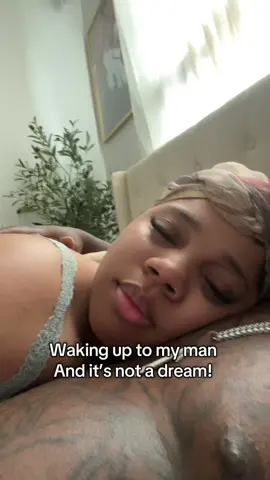 Pinch me I’m dreaming my man is really here in my bed!  #longdistancerelationship #ldr #ldrcouple #blacklove #ldrcouple 