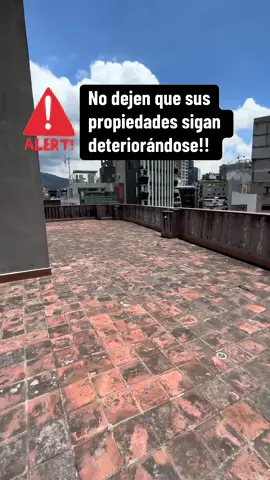 No dejes que tu propiedad se deteriore. En espacios comunales el ejecutar cosas simples como pintar una pared o instalar césped sientetico puede subir el valor de la propiedad. #bienesraicesquito #inmobilaria #uioquitonorte  Si quieren asesoría contáctanos al 0987722541. 