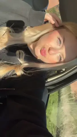 keine sorge wenn er dir keine blumen kauft hol ich sie dir  😚