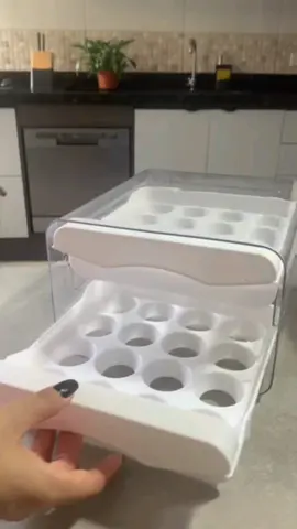Olha só esse porta ovos duplo de gaveta 😍 #portaovosacrilico #portaovosdegaveta  #ovos #organizadoresdecozinha  #asmr #fyp #flypシ #foryoupage❤️❤️ #casa #cozinha #geladeira 