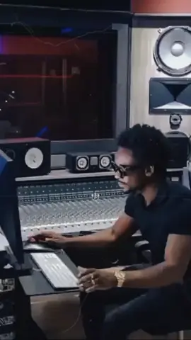 Christopher Martin - Look On My Face Brighter Days Riddim  #chrismartin #brighterdaysriddim #fyp #reggaeriddims #riddim #jamaicatiktok #letraespañol #jamaicantiktok🇯🇲viral #caribbeantiktok 