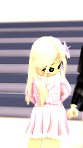 THEY_LIKE_EACH_OTHER_IN_ROBLOX_BUT..😮😳_#roblox_#berry_#shorts