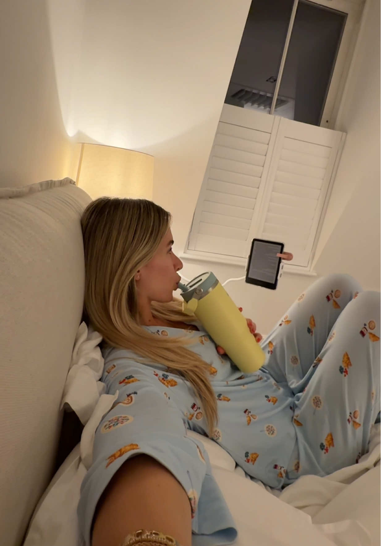 back home and back to it!!🍓🍌🩵 new @Stanley Europe quencher is available now to keep us looking cute whilst we stay hydrated ad