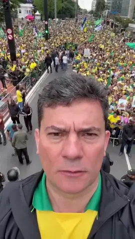 Na Av. Paulista, está na hora dos manifestantes do 8/1 irem para casa. É pela Débora, é pela Fátima, é pelo Jorginho, é pelo Júlio e tantos outros.  #direita #bolsonaro #8dejaneiro #anistia 