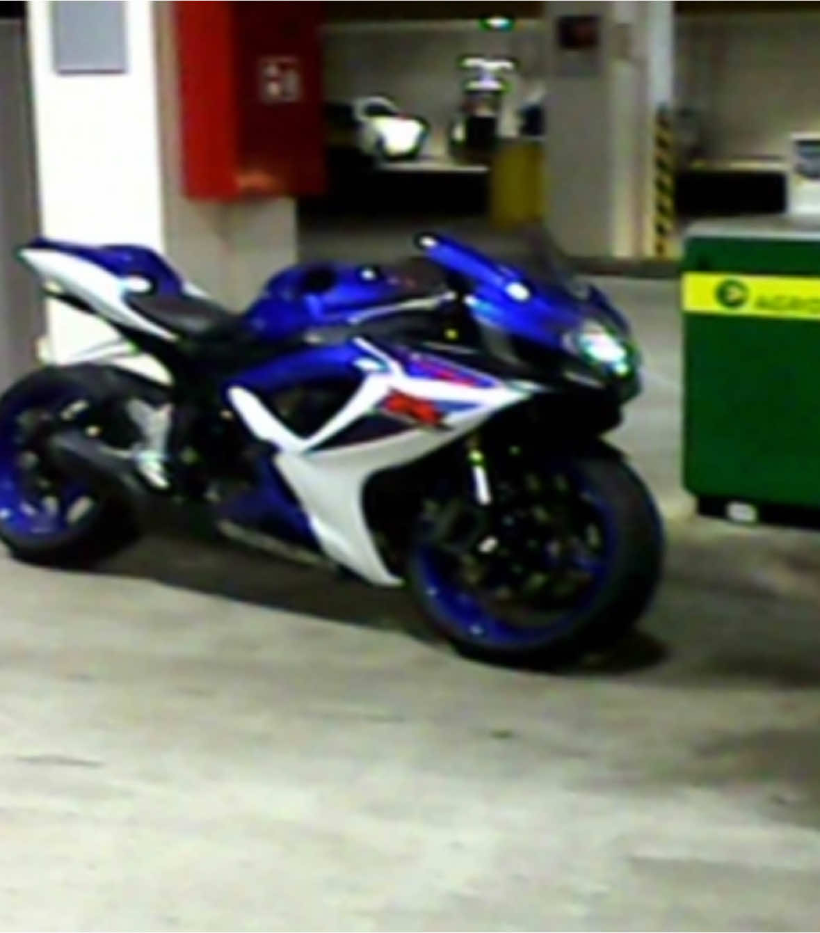 do i need to say more?  #gsxr #suzuki #gsxr600 #suomy #kyt #motorcycle #foryou #fy #videography  #vhs #vhsedits 