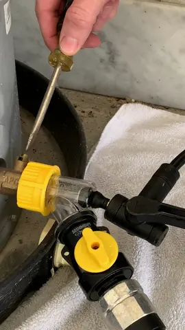 How to use our Sediment Buster! 💥 ✅ Easy to use ✅ Huge difference  #sedimentbuster #DIY #plumbing #homemaintenance #homemaintenancetips #plumberproblems #watertankheater #tankcleaning #watertank 