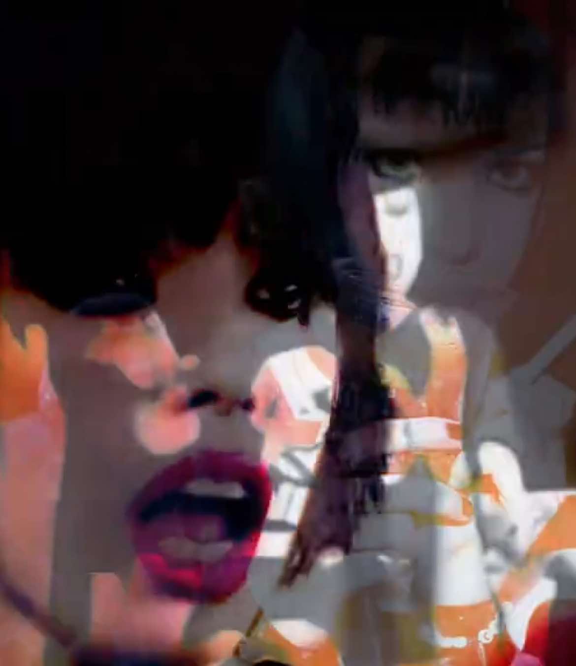 #crystalcastles #aliceglass #crystalcastlesmusic #foryoupage #visuals #fyp #foryou #2000s #early2000s 
