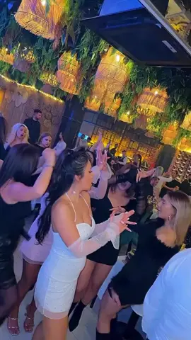 Eyşan Yeni Nesil Meyhane  Bilgi ve Rezervasyon: 0 (531)-930-86-81  Haftanın 7 Günü  19:00-02:00 saatleri arası eğlence  Fulya / Beşiktaş / İstanbul 📍