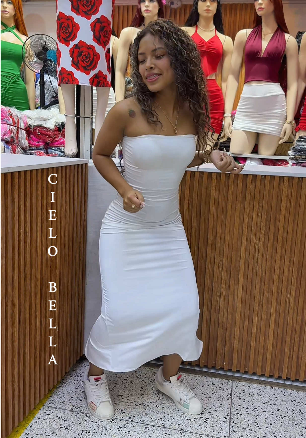 Otro vestido largo chicas. 🥰✨ // Instagram: Cielobellafashion 🛒 #fyp #gamarra #xyzbca #vestido #viral 