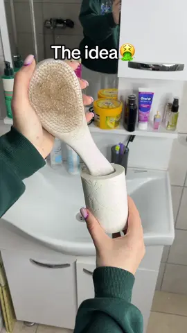 Best hairbrush ever 🤩 #hair #hairtok #hairstyle 
