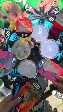 we are ready for you hobi !!! #jhopeonthestage #jhope #losangeles #kpopfyp #bts #btsarmy #vipnation #stagepackage #armybomb 