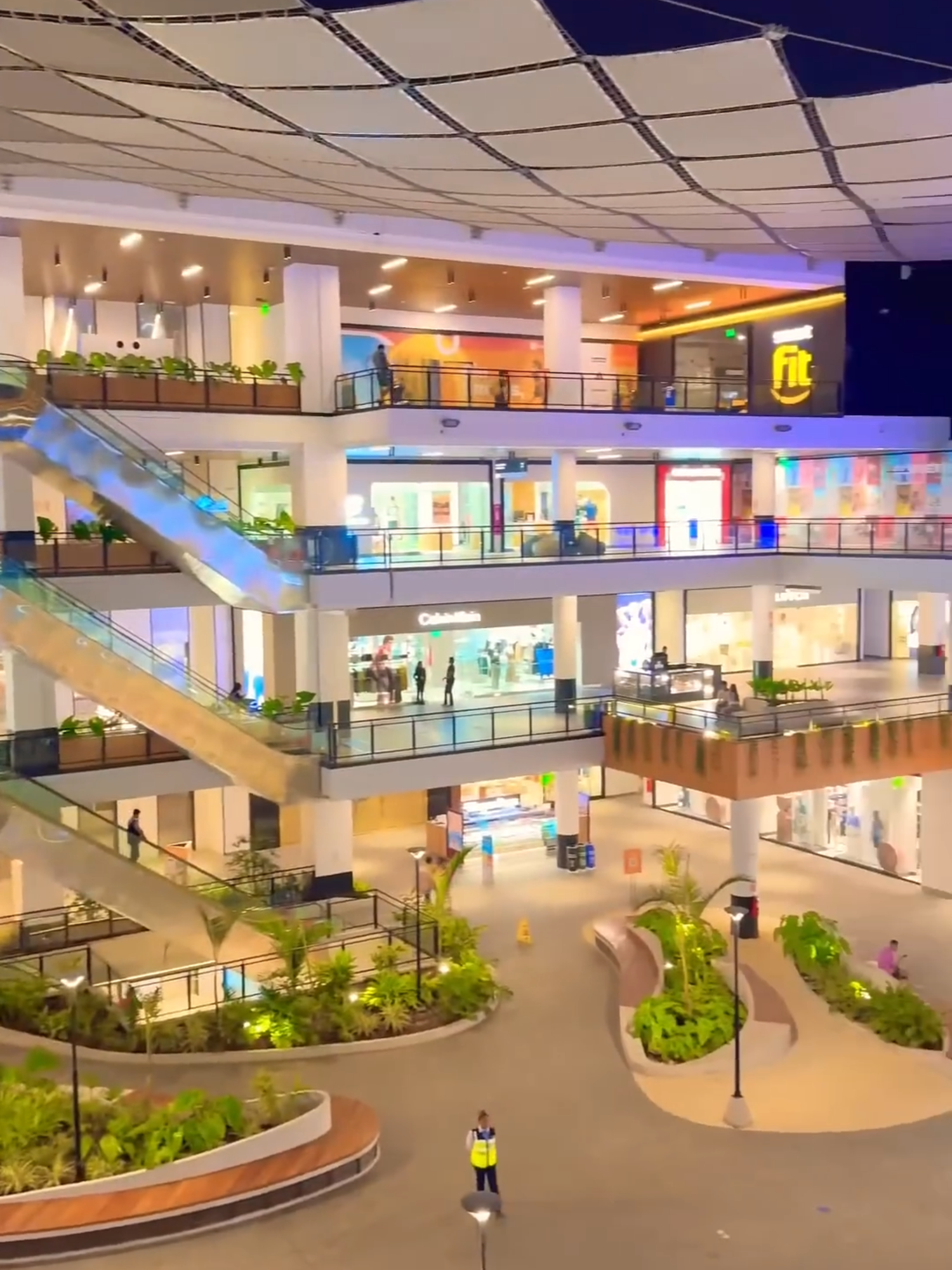 Parque La Molina ｜ Centro comercial en La Molina Lima Peru 2025 4K #shopping #lamolina #peru