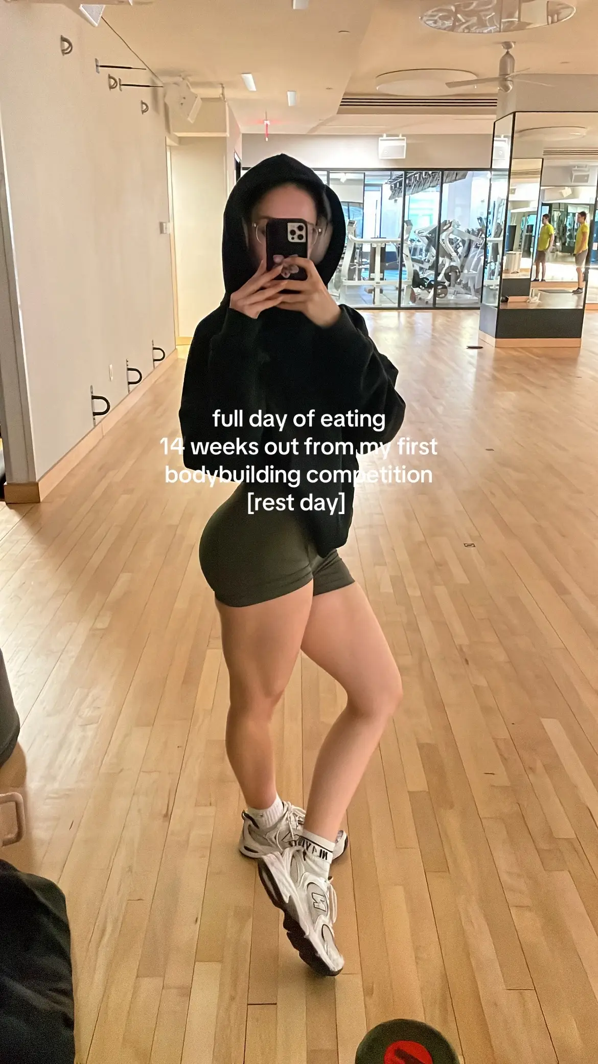 Little look into what I eat to fuel a rest day during my first bikini bodybuilding prep #bodybuilder #bodybuildingprep #newyork #whatieatianday 