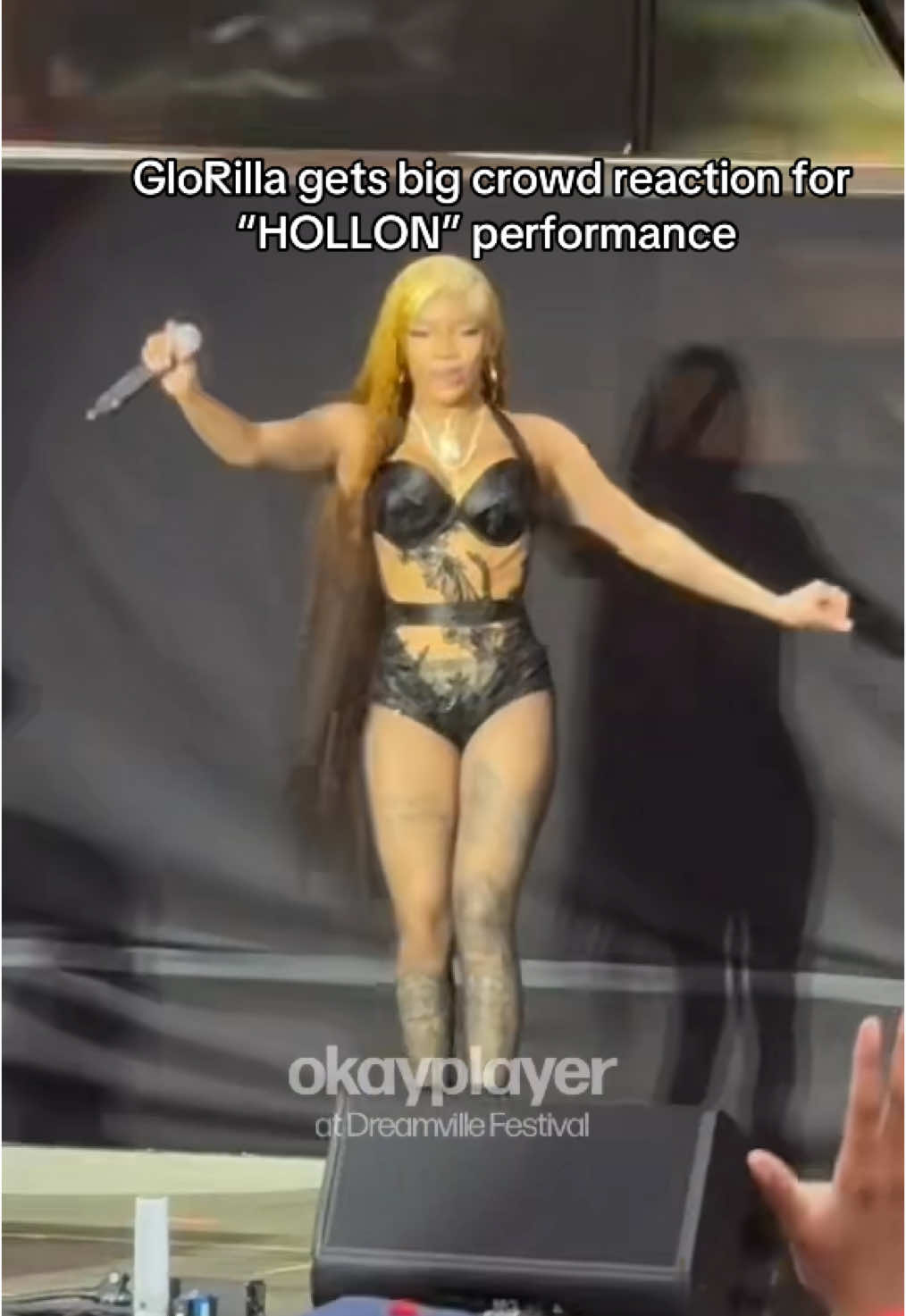 “I do what I want, I’m pressure!” 🙂‍↕️🙂‍↕️ @Gloria Boyd got the @dreamville fest crowd shouting all the lyrics back to her for “HOLLON.” 🔥🔥 #DreamvilleFest #dreamville #glorilla