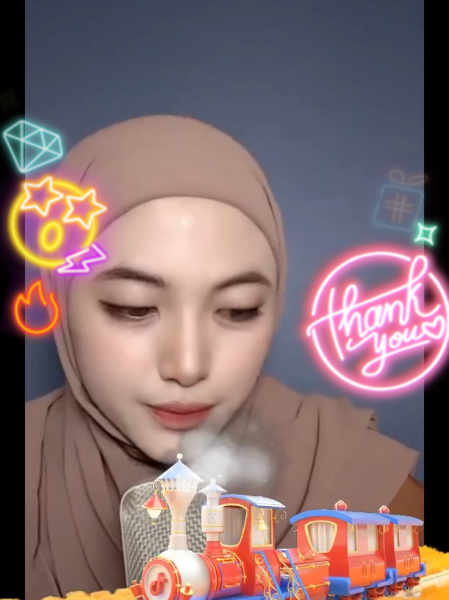 ꧁𝙽𝚊𝚋𝚎𝙻𝙻𝚊 ࿐, terima kasih atas Hadiah luar biasa yang Anda kirim di LIVE saya! Momen ini akan saya hargai selamanya. thanks beb🌷 @꧁𝙽𝚊𝚋𝚎𝙻𝙻𝚊 ࿐ #livegift #train #kereta 