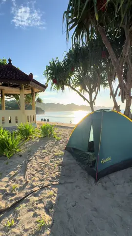 Sidane nyerang ombak bolo 🤩 #fyp #pantaisraupacitan #pantaisrau #pacitan 