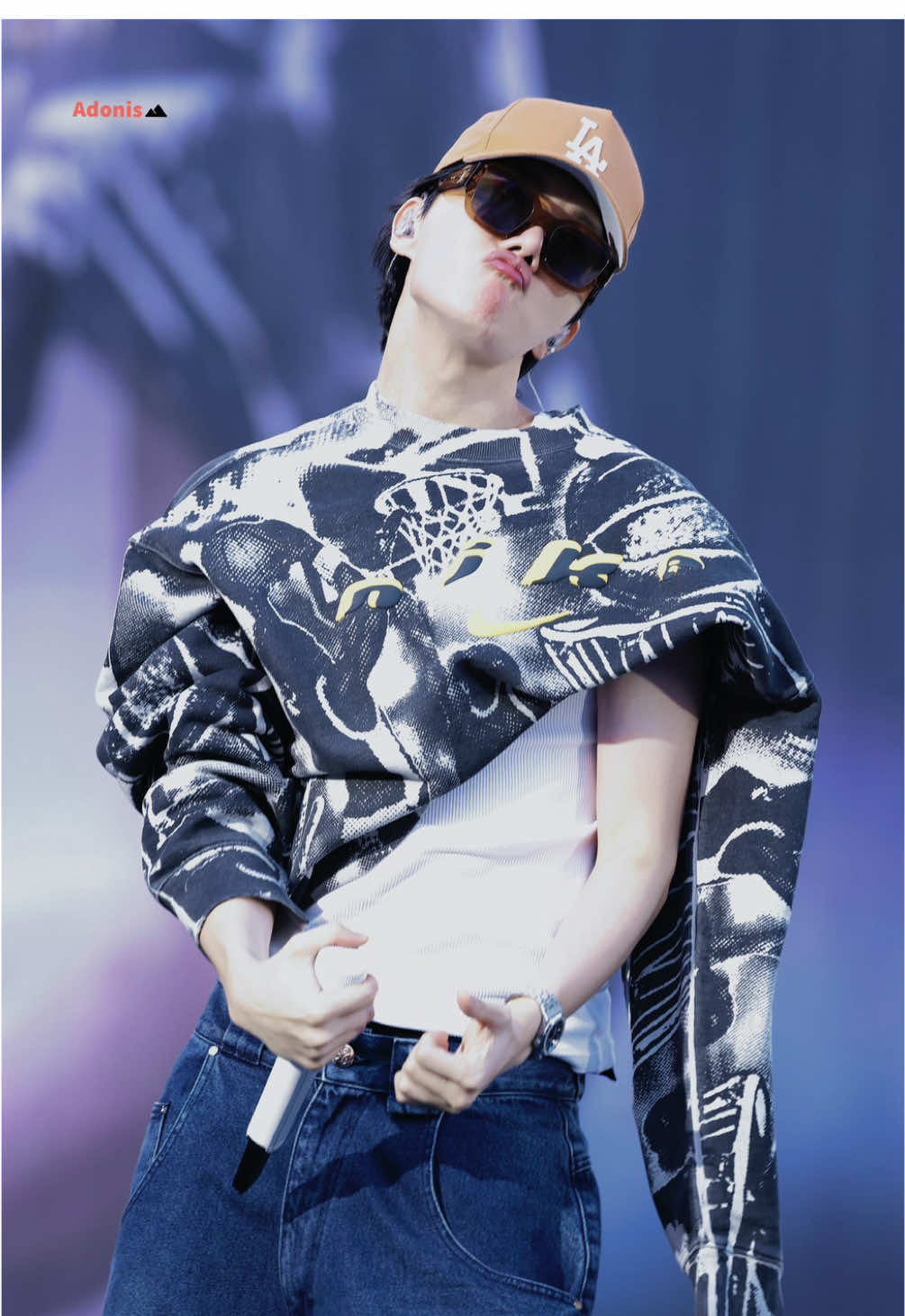 Soundcheck do segundo show do @hobipower em Los Angeles! ❤️‍🔥✨ HOPE ON THE STAGE TOUR IN LA #HOPE_ON_THE_STAGE_TOUR_US #HOPE_ON_THE_STAGE_TOUR_LA #HOS_TOUR_LA #HOS_TOUR_LA_D2 #Jhope #Hobi #JungHoseok #Bts