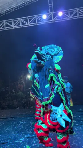 Muncul perdana le #foryoupage #fyp #fypage  #baronganjaranan  #singobarong  #barongan  #barongantiktok  #barongankediri  #kesenianbarongan  #budoyojawi  #joyosongo #ngawi24jam 