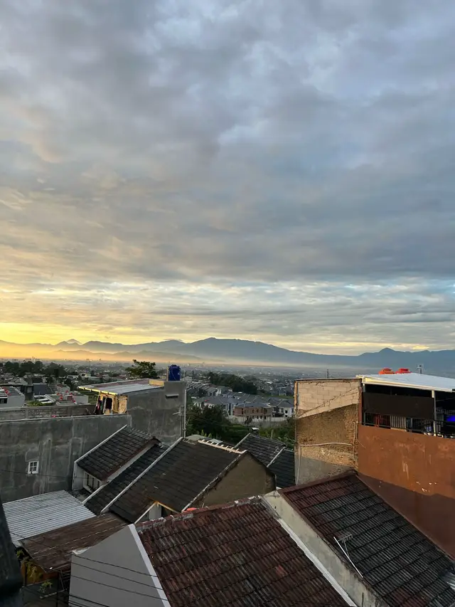 🌅🏞️ #fy #fyp #morning #morningroutine #mentahan #skyline #langit 