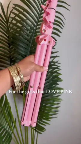 This tripod & light set is a must HAVE 😍😍😍 if you love pink make sure you grab yours now 💕 #creator #contentcreators #contentonly #contentcreatorsoftiktok #tripodstand #tripod #tripodphotoshoot #pinktripod #pinkasthethic #pinkledlights #ledlight #light #pinkvibes #pinterestaesthetic #pink #fyp 
