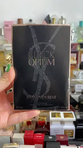 The black opium#perfumetiktok #fragrancetiktok #fragrances #womensperfume #womenfragrances #fyp #parfum 