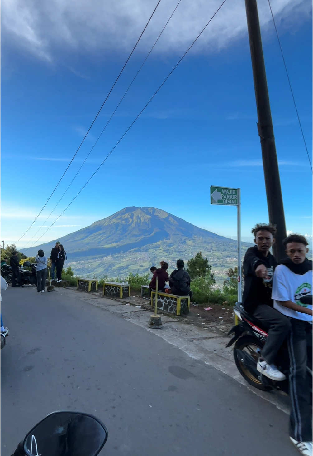 No Wacana Libur lebaran ke Gunung Telomoyo ✨💯 #telomoyo #healing #telomoyomountain #mountain #semarang #magelang 