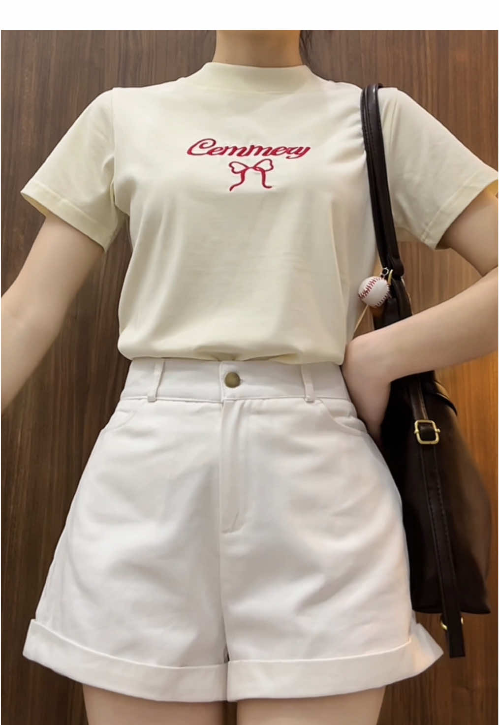 Form quần tui tìm kiếm bấy lâu nay 👍 #phoidoxinh #reviewthoitrang #quanshort #quanduinu #misoul #quankaki 