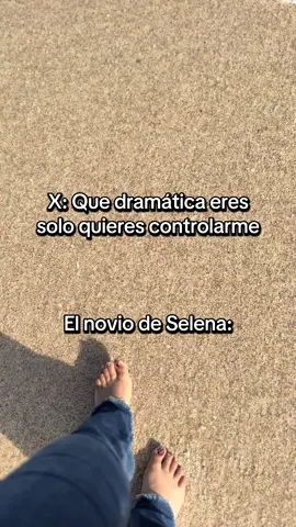 No te aferres, ya llegará quien entienda tus necesidades y las respete. Valles el mundo, no lo dudes 🌎✨💗 #selena #selenagomez #selenaandbenny #bennyblanco #selenainterview #couple #engagement #ree 