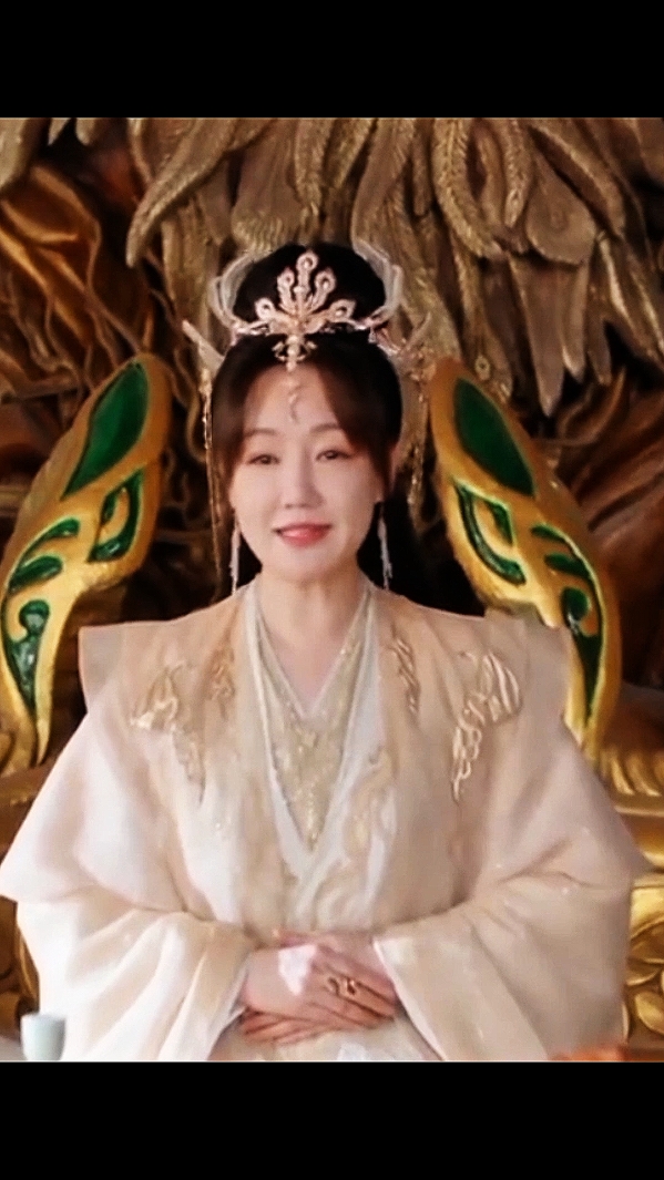 Эту принцессу воспитала королева 👑#zhaolusi_赵露思 #скрытыйбог 