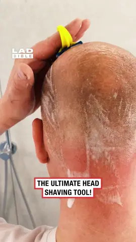 Does this work on balls too? Asking for a friend… 👀 (🎥: @twinshaver) #ladbible #shaving #coolvideos #hacks #wow