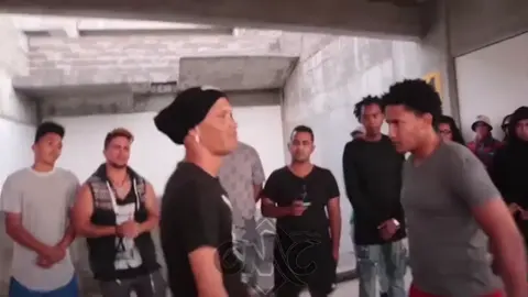 *The Zenith Vs Bracen* Another throwback to 2018  #battlerap #kaapstad #southafricanbattlerap #clashmc #local #southafricanhiphop #underground #Watrs #AmyBrown #hiphop 