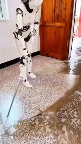 سيدتي العزيزة تنظيف المنزل أصبح أسهل الان من قبل مع الريبوت 😊👌😍😉😂👍❤️