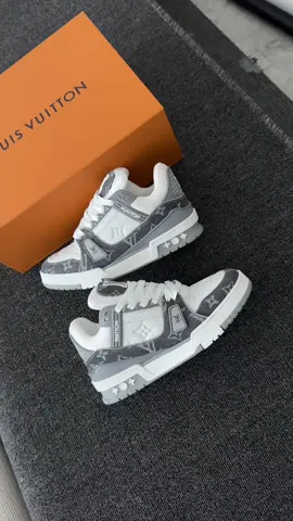 Lv Trainers 🩶#clean #lv #lvtrainers #sneakers #sneakertok #sneakerhead #menfashion #streetwear #streetwearstyle #OOTD #fashiontiktok #fyp #viral_video 