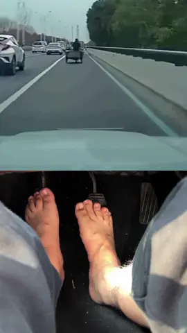 What should you do if your brakes fail while driving?#tips #automotive #car #carsoftiktok