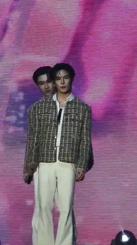 Ngông cuồng với cả thế giới chiều chuộng duy nhất chỉ một mình em 🖤🤍 #Perfect10Liners  #Perfect10LinersAfterParty #เพิร์ธแซนต้า #PerthSanta #perthtanapon #santapongsapak #betho🐰 #xuhuong #viral